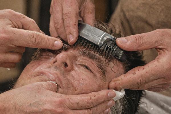 Final grooming and protection application
