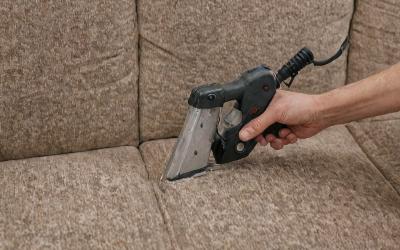 Upholstery cleaning service